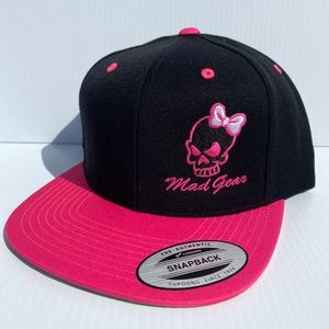 SnapBack • Pink Bill with a Skull with a bow.